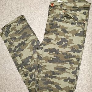 Camouflage print jeans, womens